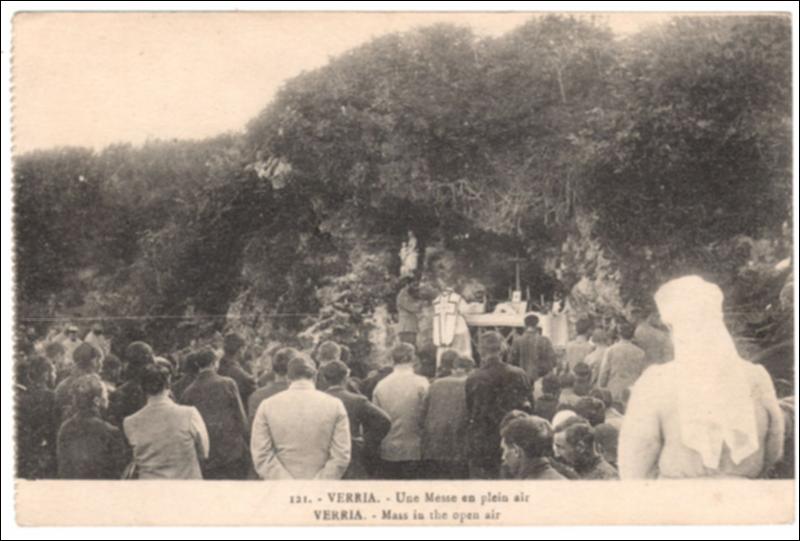 Veria,une messe en plein air = mass in the open air [Γραφικά]