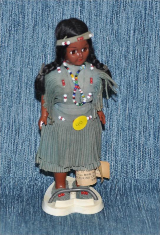 Vintage Native American Indian doll [Κούκλα]