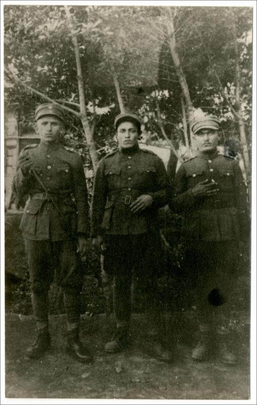 Στρατιώτες το 1927 [Φωτογραφία]