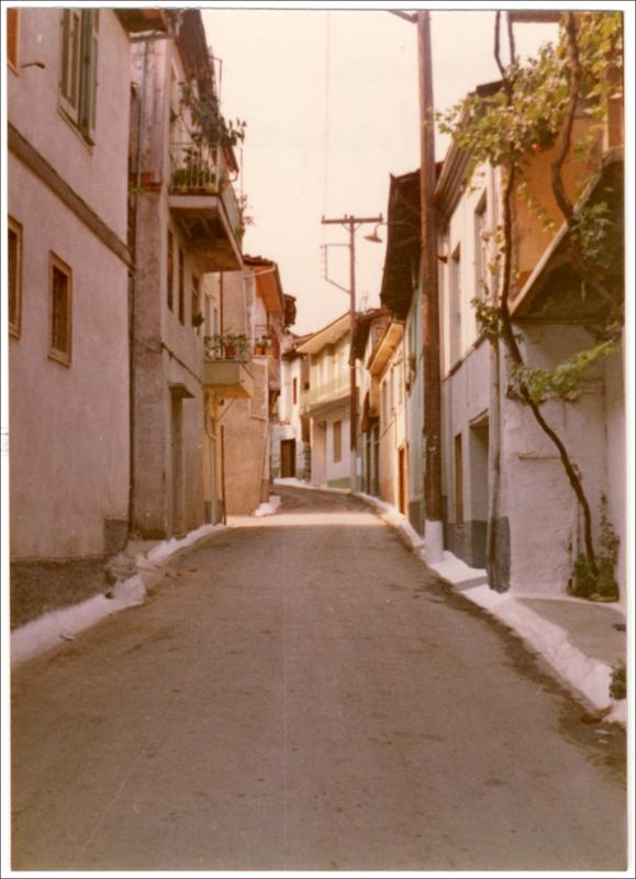 Οδός Ανταρτών στη Νάουσα το 1980 [Φωτογραφία]