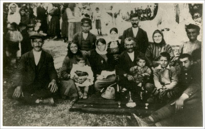 Οικογένεια Πόντιων προσφύγων [Φωτογραφία]