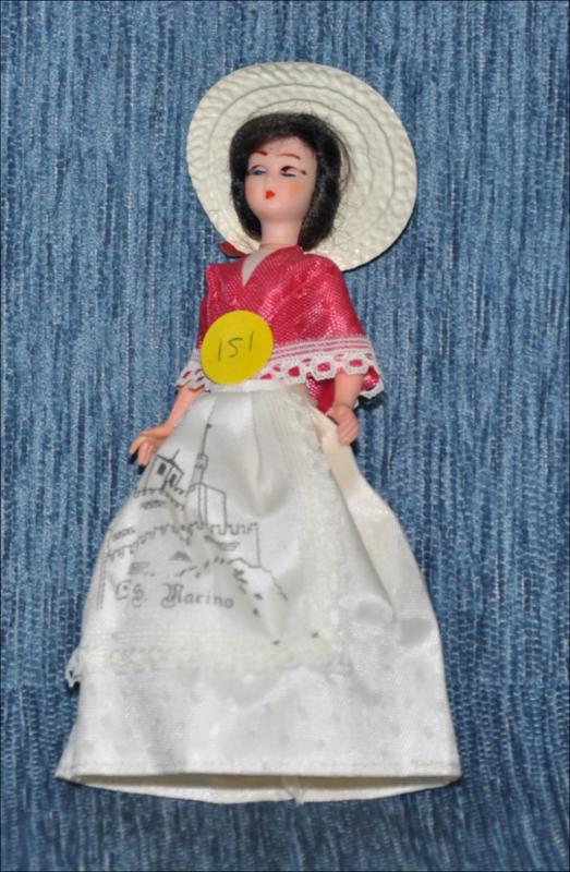 Traditional costume of San Marino [Κούκλα]