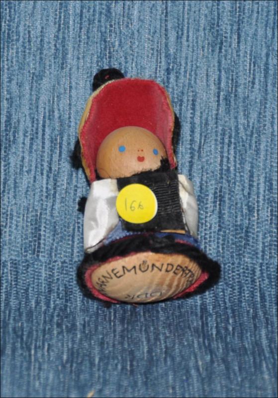 Warnemunde wooden folk doll [Κούκλα]