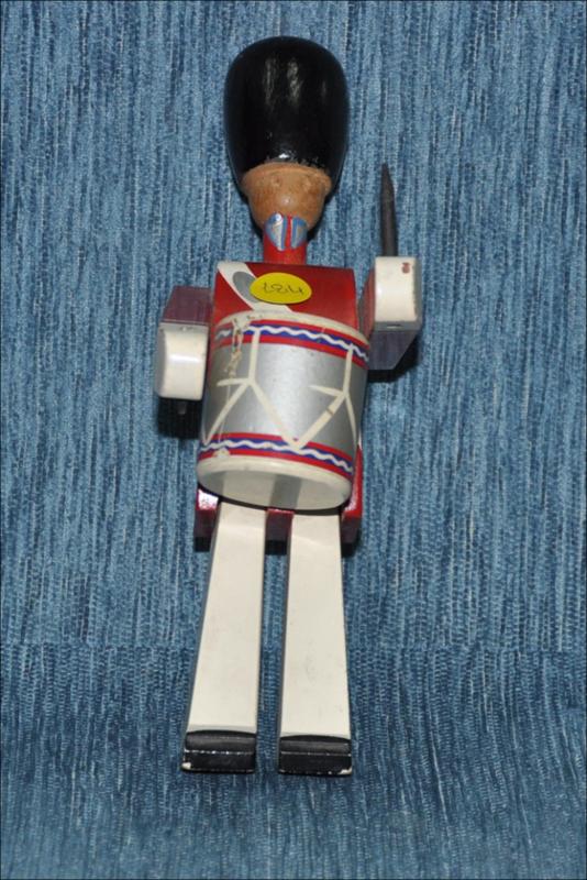Danish wooden soldier with drum [Κούκλα]