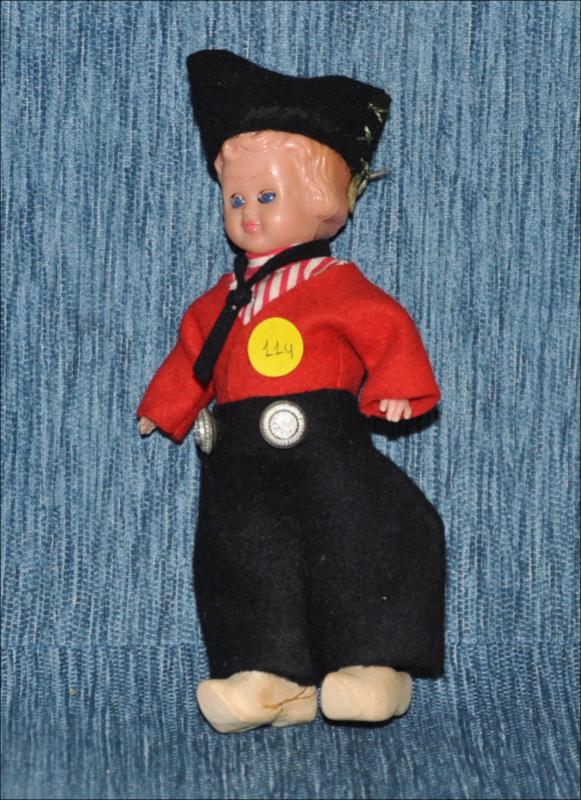 Dutsh boy doll with wooden clogs [Κούκλα]