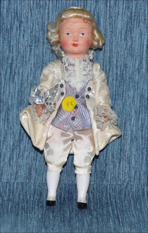 Noble young man doll [Κούκλα]