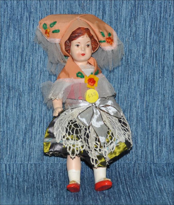 German folk doll [Κούκλα]