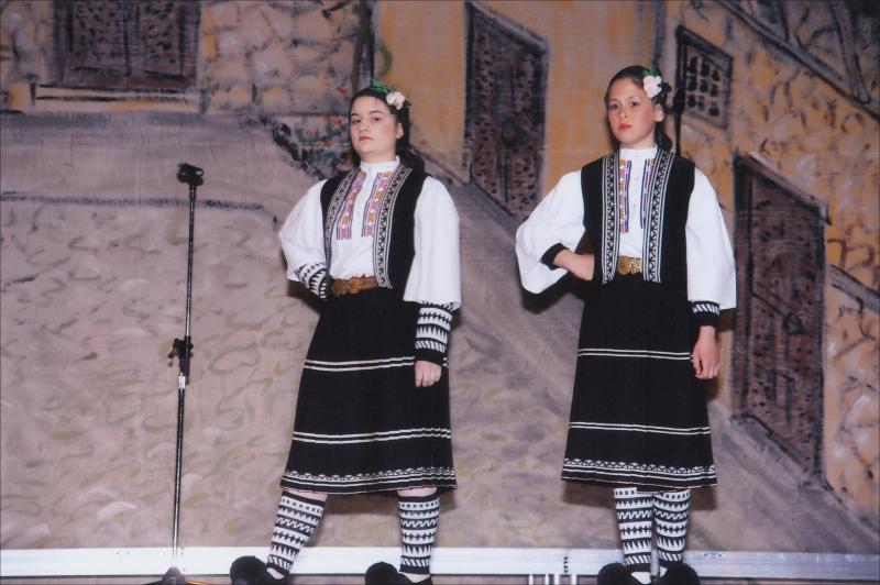 Παρουσίαση παραδοσιακών φορεσιών: Γυναικείες παραδοσιακές φορεσιές