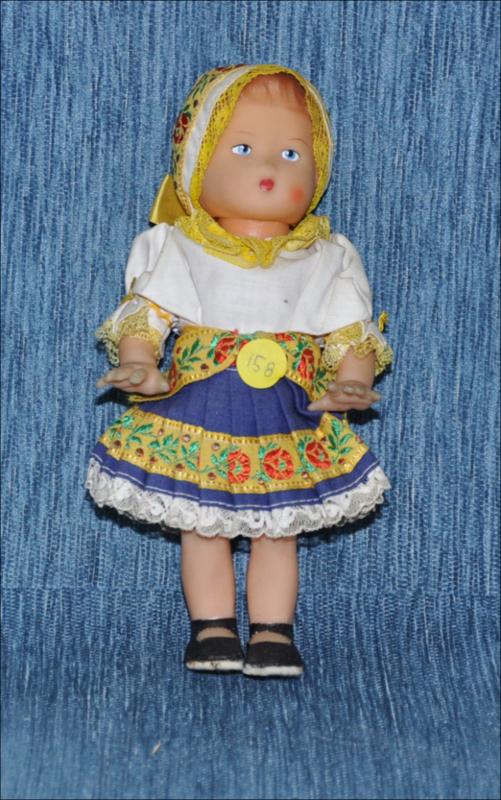 Czech folk doll [Κούκλα]
