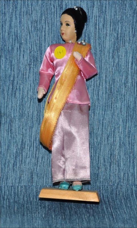 Philippines folk doll [Κούκλα]