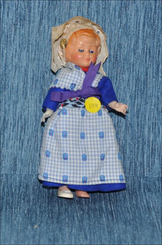 French folk doll [Κούκλα]