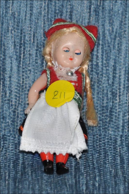 Little Swiss girl doll [Κούκλα]