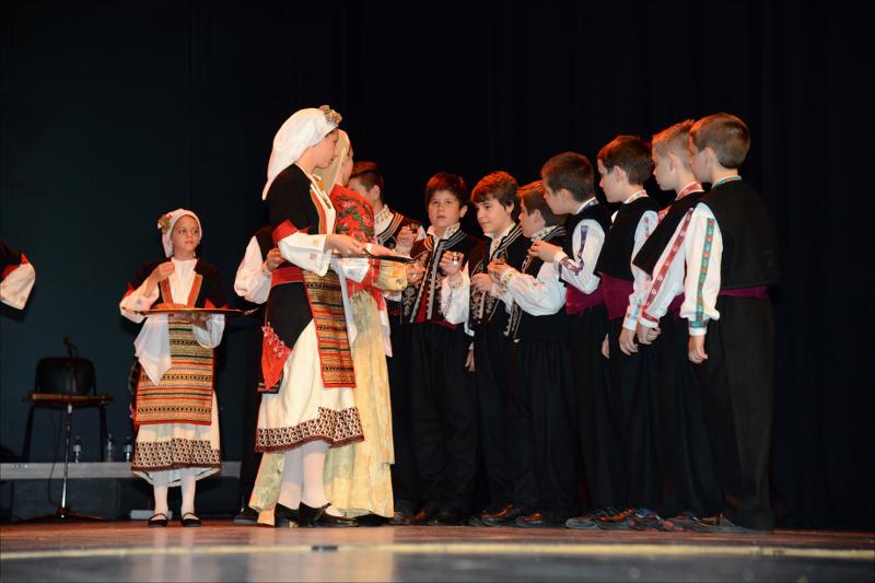 Στα Μονοπάτια της Ζωής, 2013