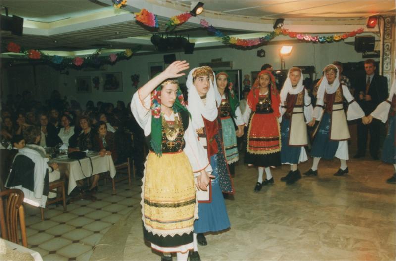 Ελληνική παραδοσιακή βραδυά