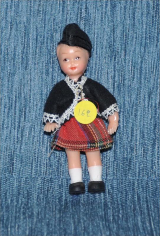 British folk doll [Κούκλα]