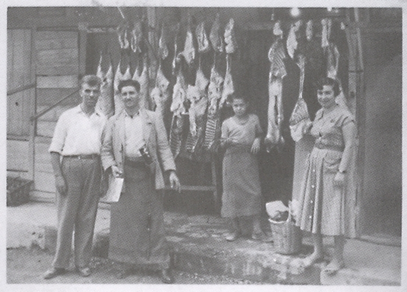 Κρεοπωλείον Μιχ. Παπουτσόγλου  το 1950