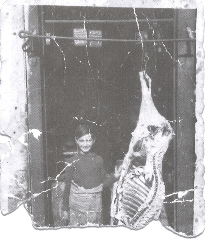 Ο κρεοπώλης Στεφ. Χατζηαντωνίου το 1947