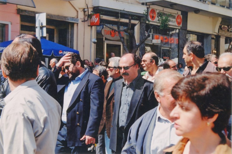 Μέλη του Σωματείου Οικοδόμων Βέροιας σε συγκέντρωση διαμαρτηρίας