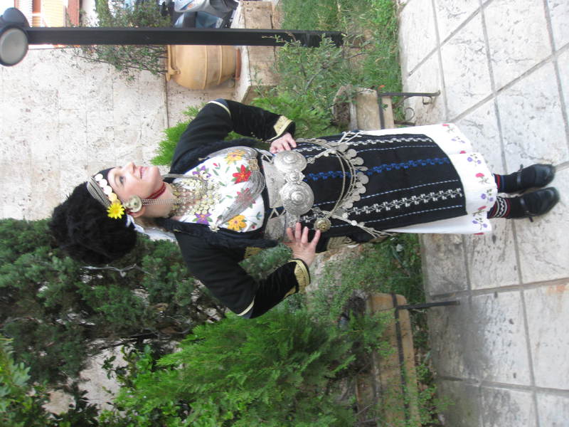 Πριν από την Παράσταση: 