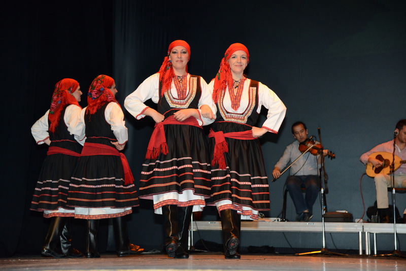 Στα Μονοπάτια της ζωής, 2013