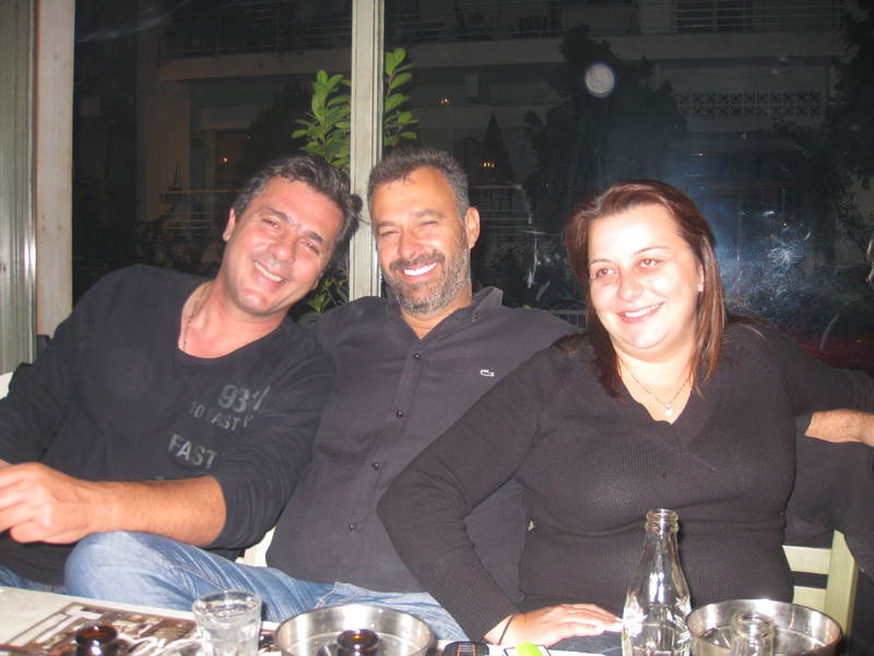 Συνάντηση χορευτών του Λυκείου Ελληνίδων Βέροιας σε ταβέρνα
