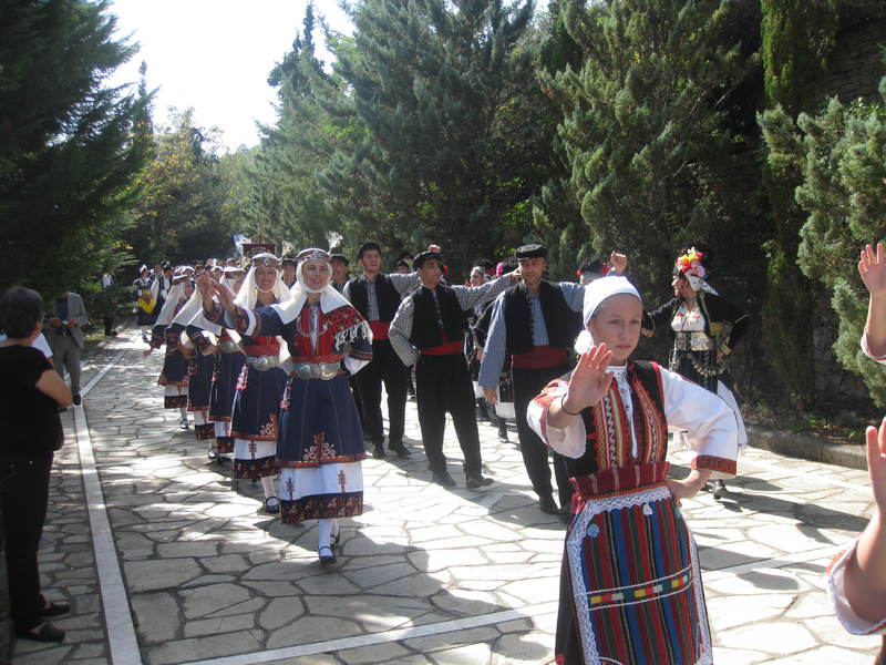 Χορευτικά συγκροτήματα στο Μπούρινο Κοζάνης