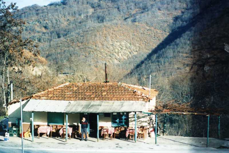 Εξωτερική άποψη του εστιατορίου Γρα - Γρου το 1987