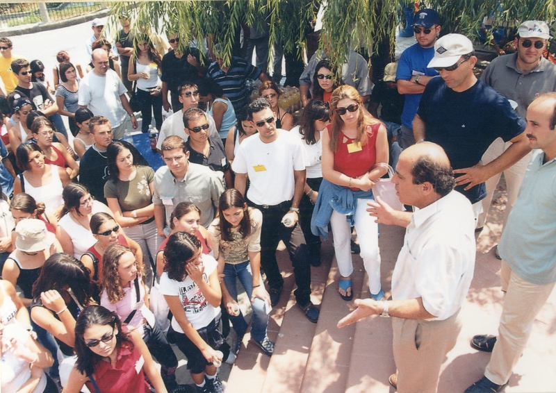 Κατάθεση στεφάνου στο μνημείο του Πόντιου Ακρίτα στην πλατεία Καπετανίδη, Βέροια