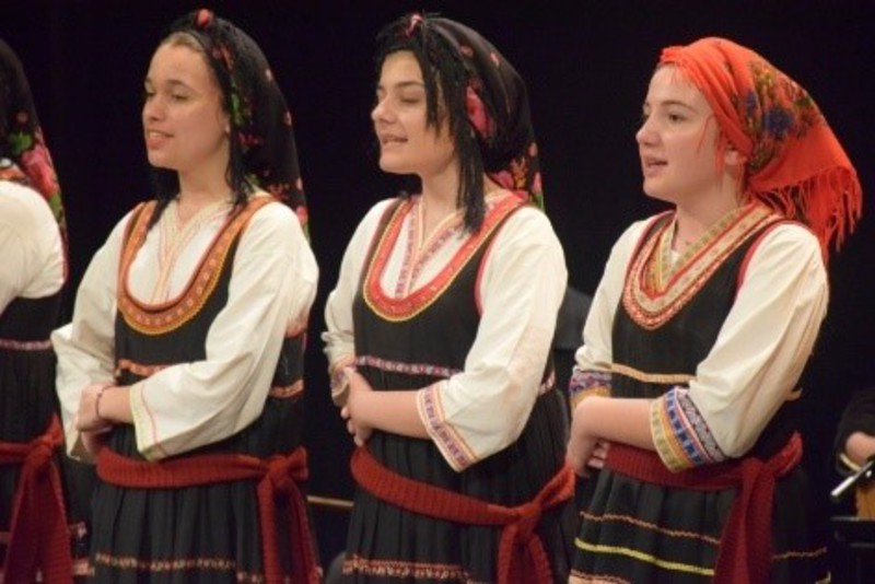 Μικροί χορευτές από το Λύκειο Ελληνίδων Πάτρας