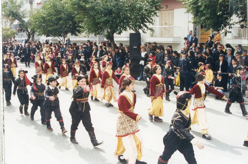 Παρέλαση 28ης Οκτωβρίου 2000