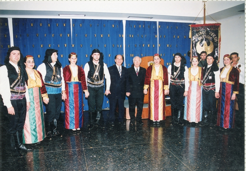 Εκδήλωση προς τιμήν το ζεύγους Μουρατίδη