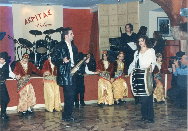 1ος Ετήσιος χορός των χορευτικών τμημάτων της Ευξείνου Λέσχης Βέροιας